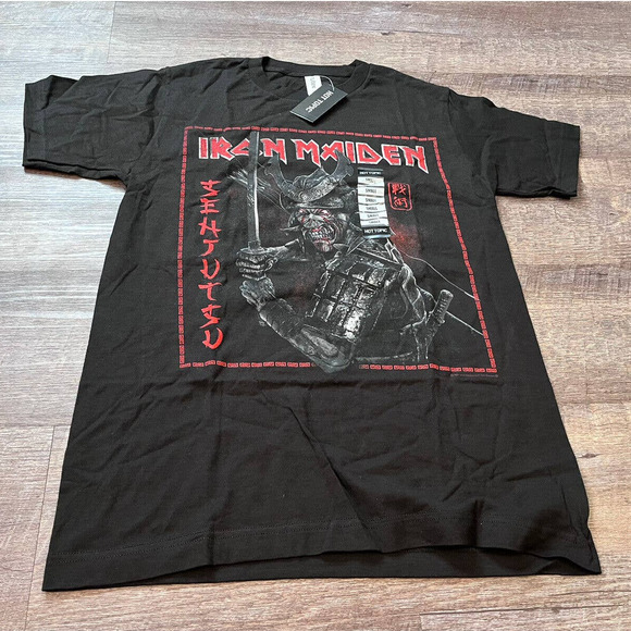 Hot Topic Other - Hot Topic Mens Tshirt Size Small Black Short Sleeve “Iron Maiden” A7
